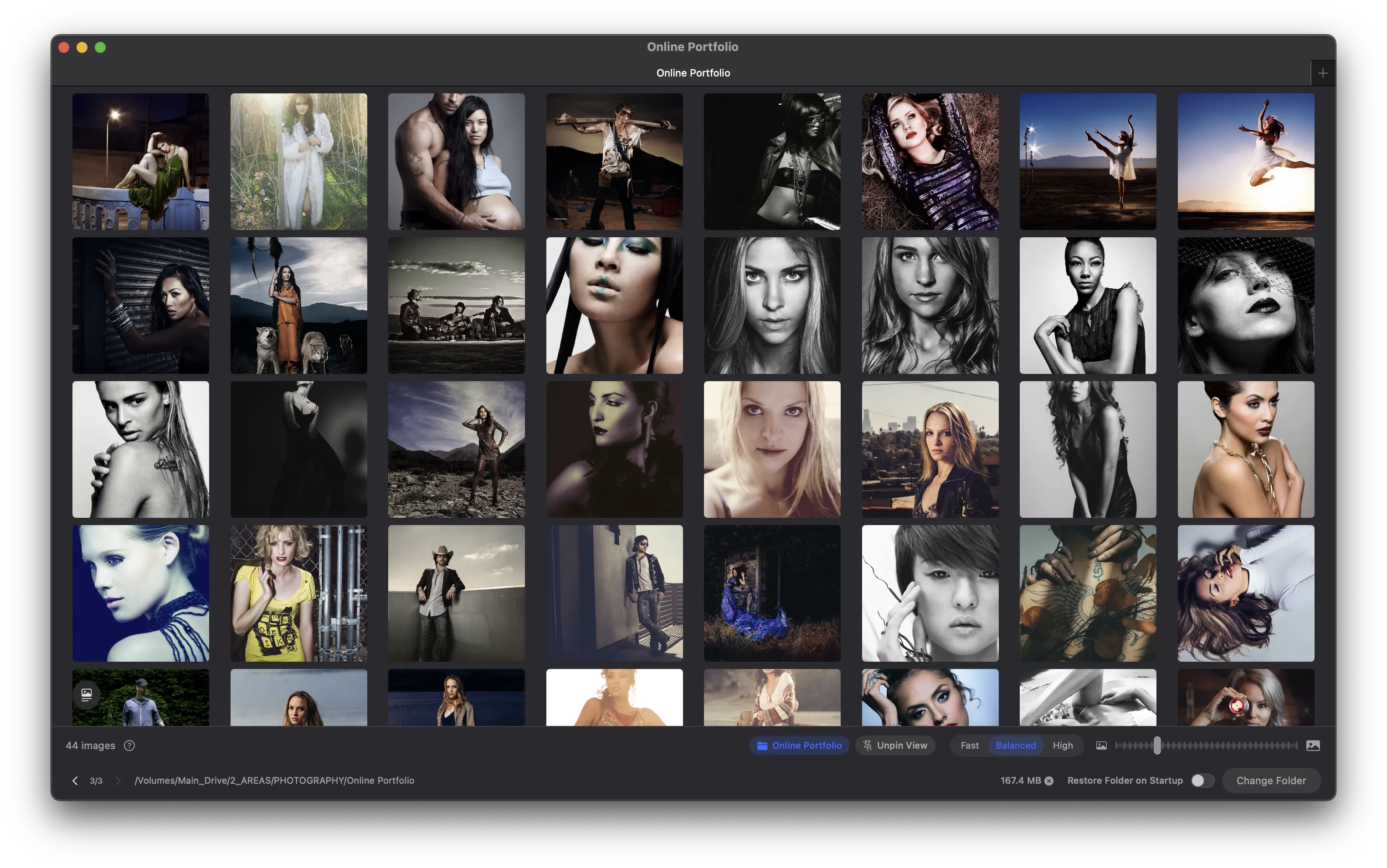 PeekView main interface showing thousands of photo thumbnails